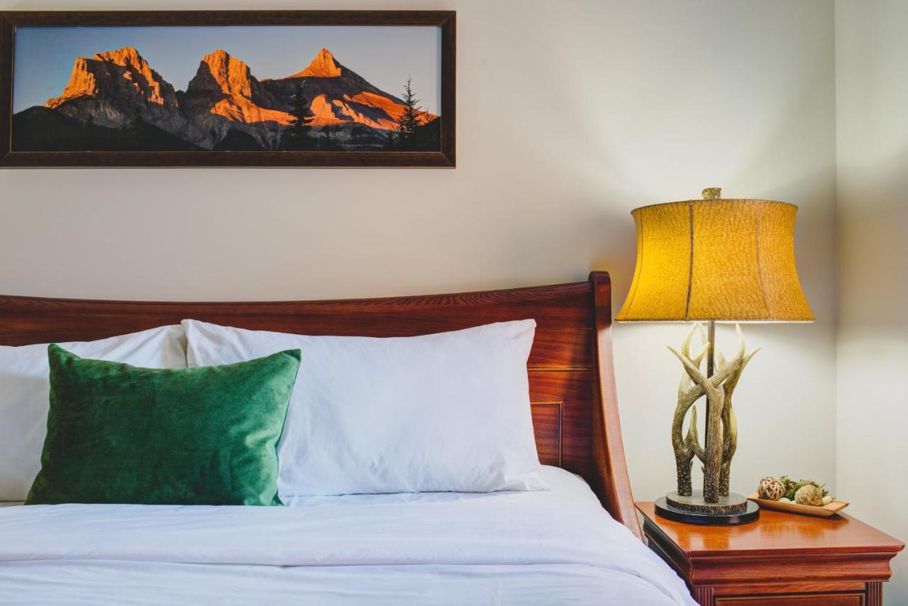 The Owls Nest. 1 Bedroom Mountain View
